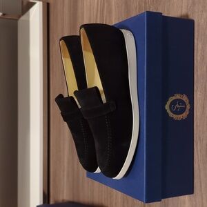 BNIB Sz 8 Sarah Flint Elegant Black Suede Slip-On Alysia Sneakers